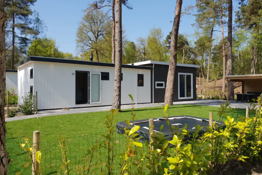 Bos Bungalow 17 aangezicht met tuin
